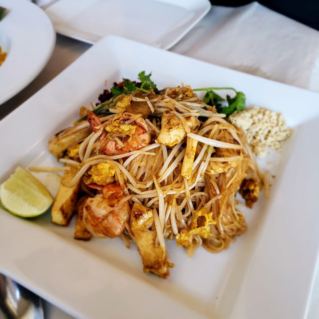 Twin Fish | 80 Courtneypark Dr E, Mississauga, ON L5T 2Y3, Canada | Phone: (905) 670-2395