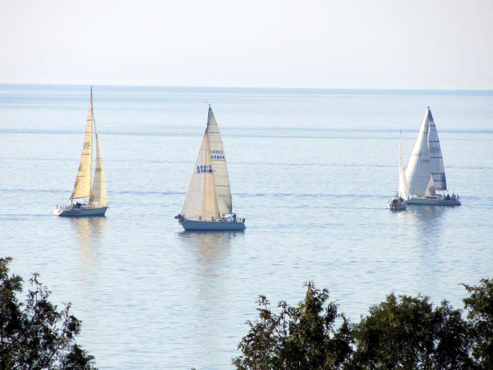 Lakeside Terrace | 352 Penetangore Row, Kincardine, ON N2Z 2J9, Canada | Phone: (519) 955-5905