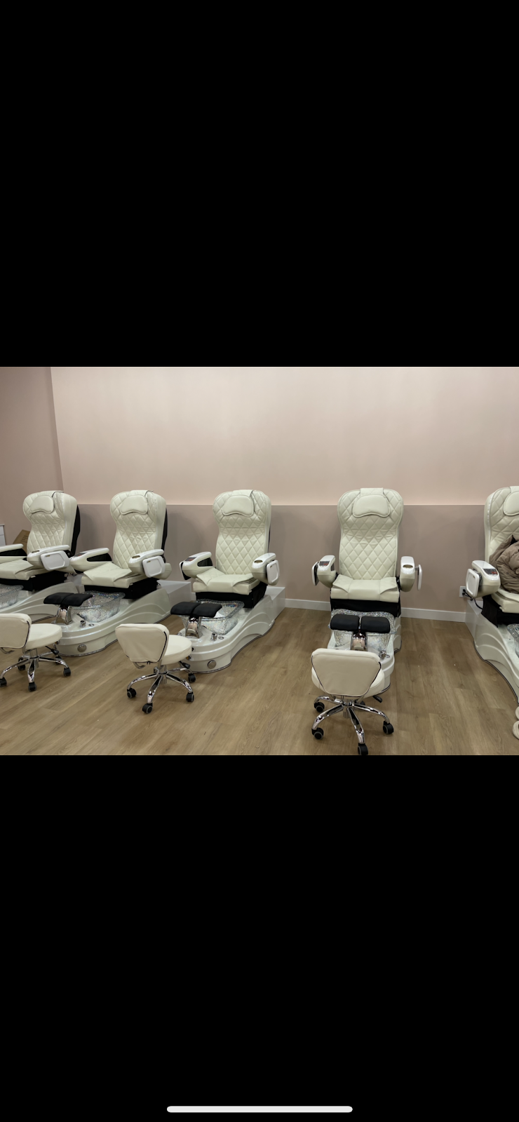 Candy kiss nails & spa | 2751 182 St SW, Edmonton, AB T6W 4V2, Canada | Phone: (825) 202-6706