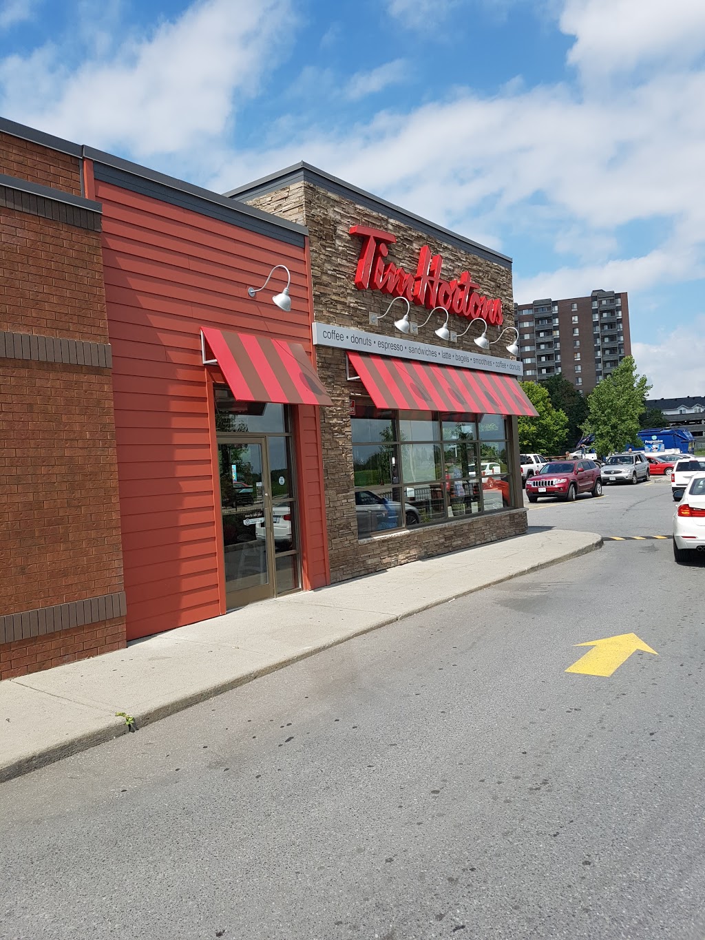 Tim Hortons | 1260 Merivale Rd, Ottawa, ON K2C 4A7, Canada | Phone: (613) 761-7080