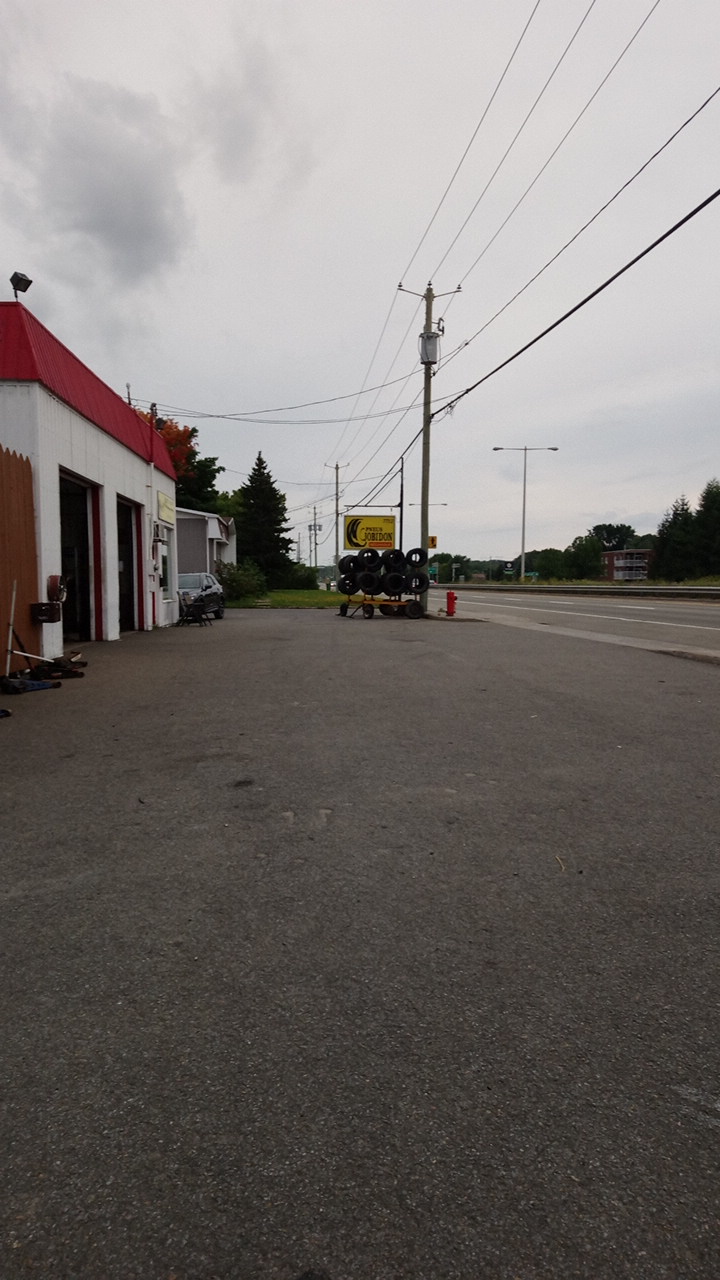 Pneus Jobidon Inc | 7712 Boulevard Sainte-Anne, Château-Richer, QC G0A 1N0, Canada | Phone: (418) 824-4351