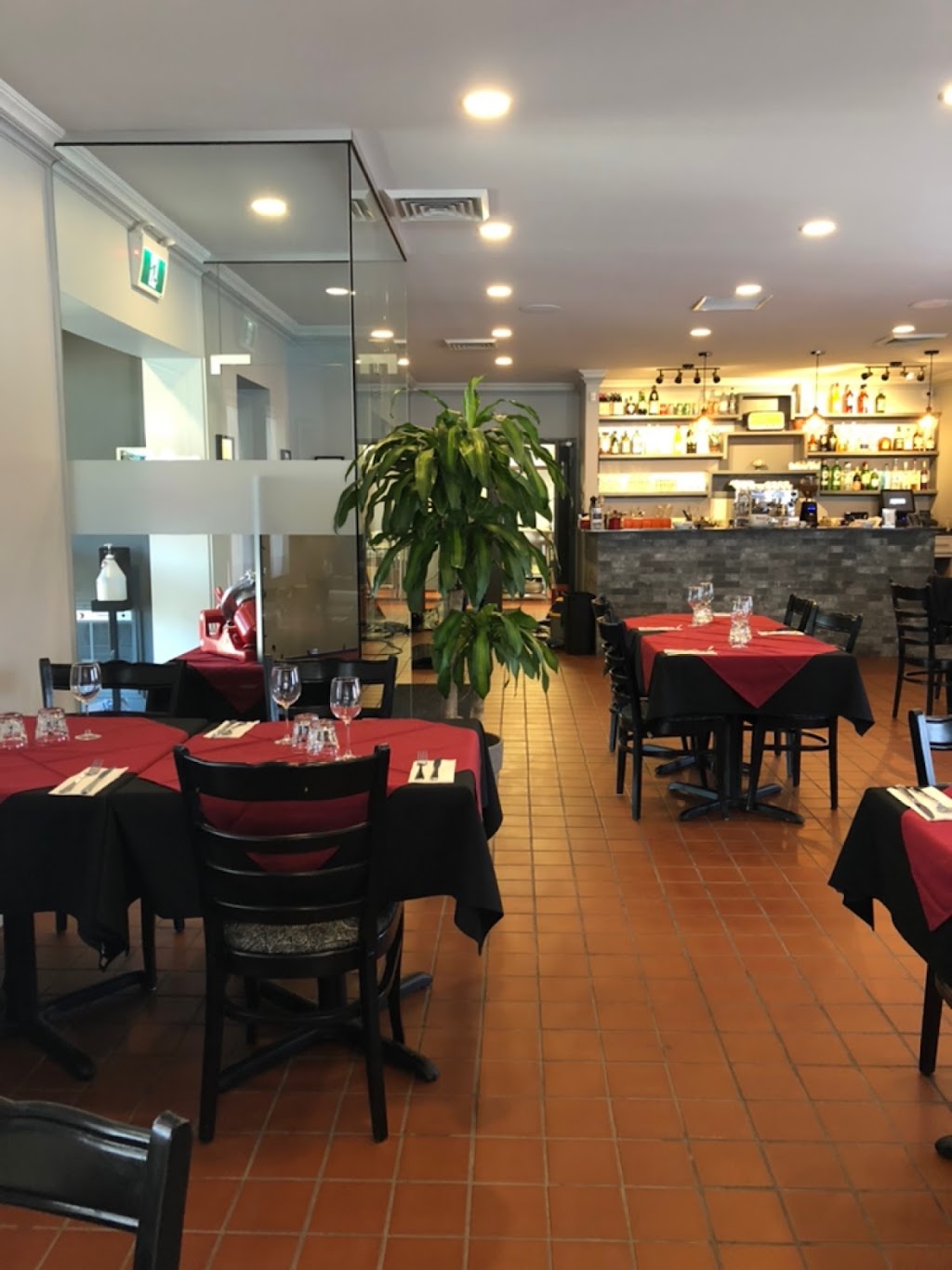 Osteria da Rosa | 533 Rue Principale, Laval, QC H7X 1C7, Canada | Phone: (450) 969-4409