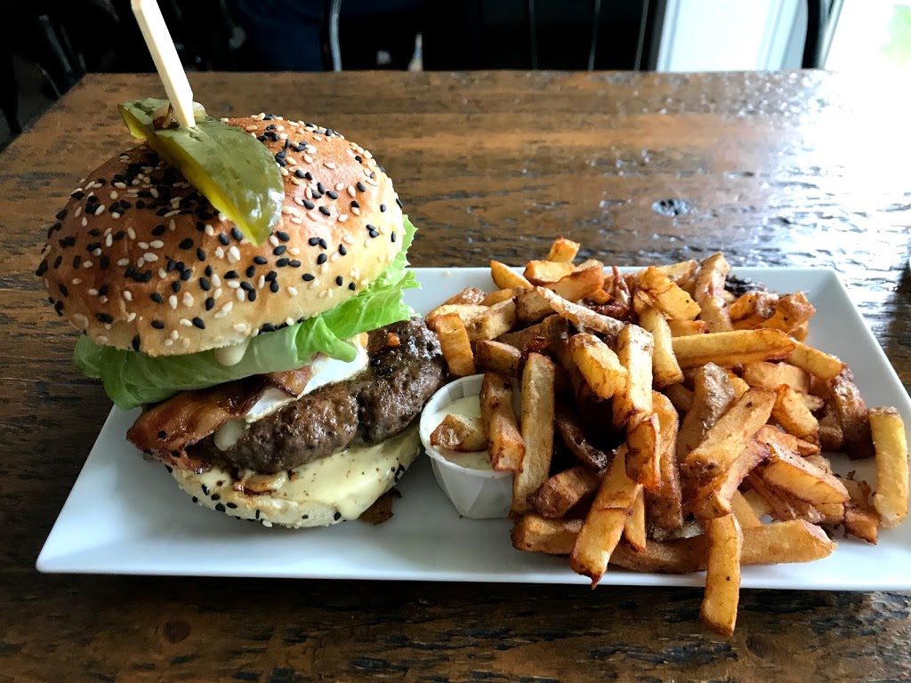 À LAbordage Microbrasserie | 10 Rue Principale Sud St, Sutton, QC J0E 2K0, Canada | Phone: (450) 538-8338