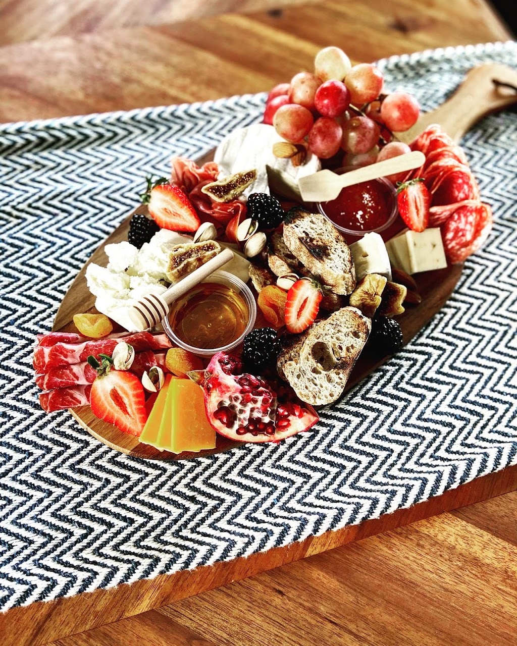 Charcuterie Thyme Catering | 18 Park Ln, Tilbury, ON N0P 2L0, Canada | Phone: (519) 984-6375