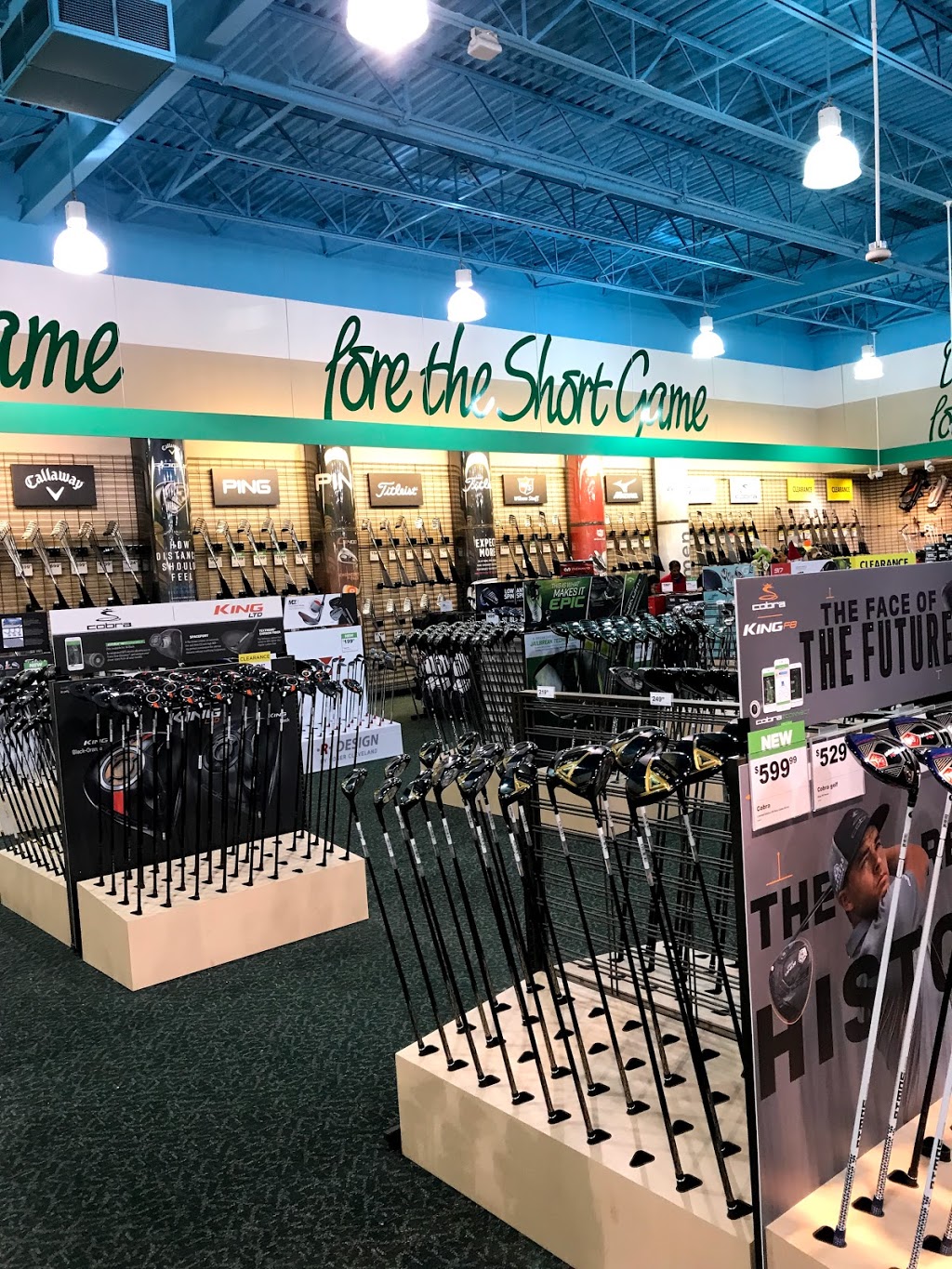 Golf Town | 147 Laird Dr, East York, ON M4G 4K1, Canada | Phone: (416) 467-5395