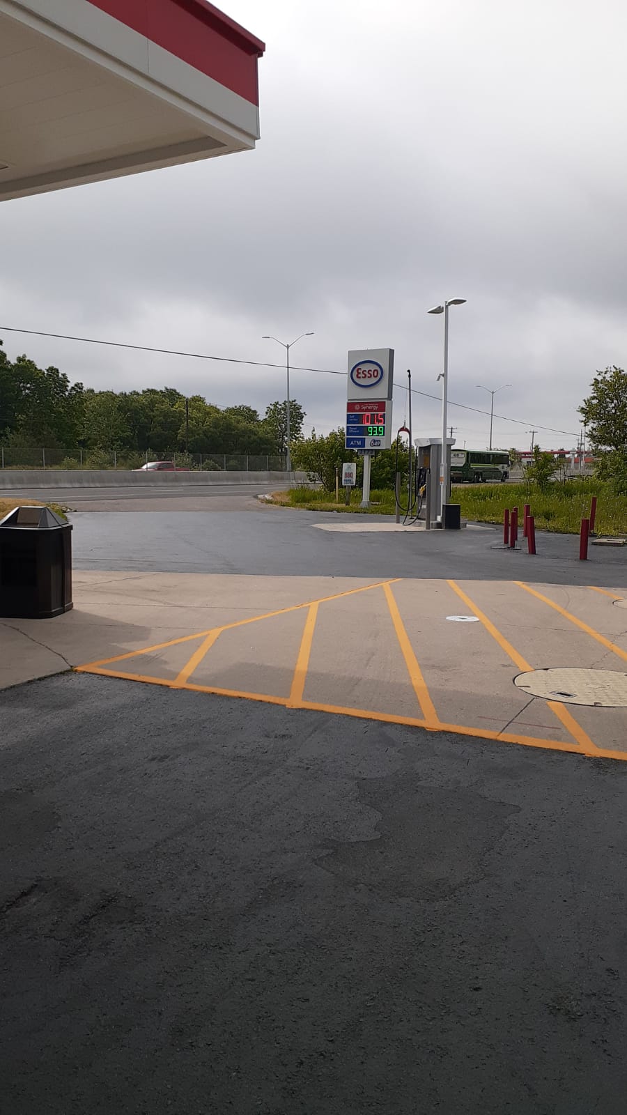Esso Hwy 115 S | Clarington, ON L1B 1L9, Canada | Phone: (905) 987-9998