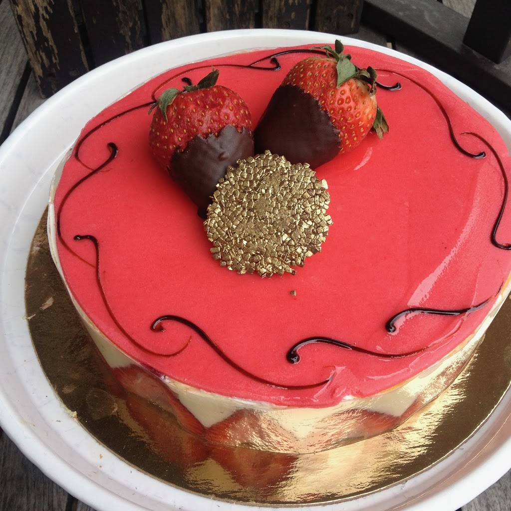Patisserie Dolce Sapore | 10494 Boulevard Perras, Montréal, QC H1C 2H7, Canada | Phone: (514) 678-1571