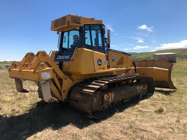 Crosshair Equipment | Box 1021, 29339 Hwy 2A, Mountain View County, AB T0M 0S0, Canada | Phone: (403) 819-6649