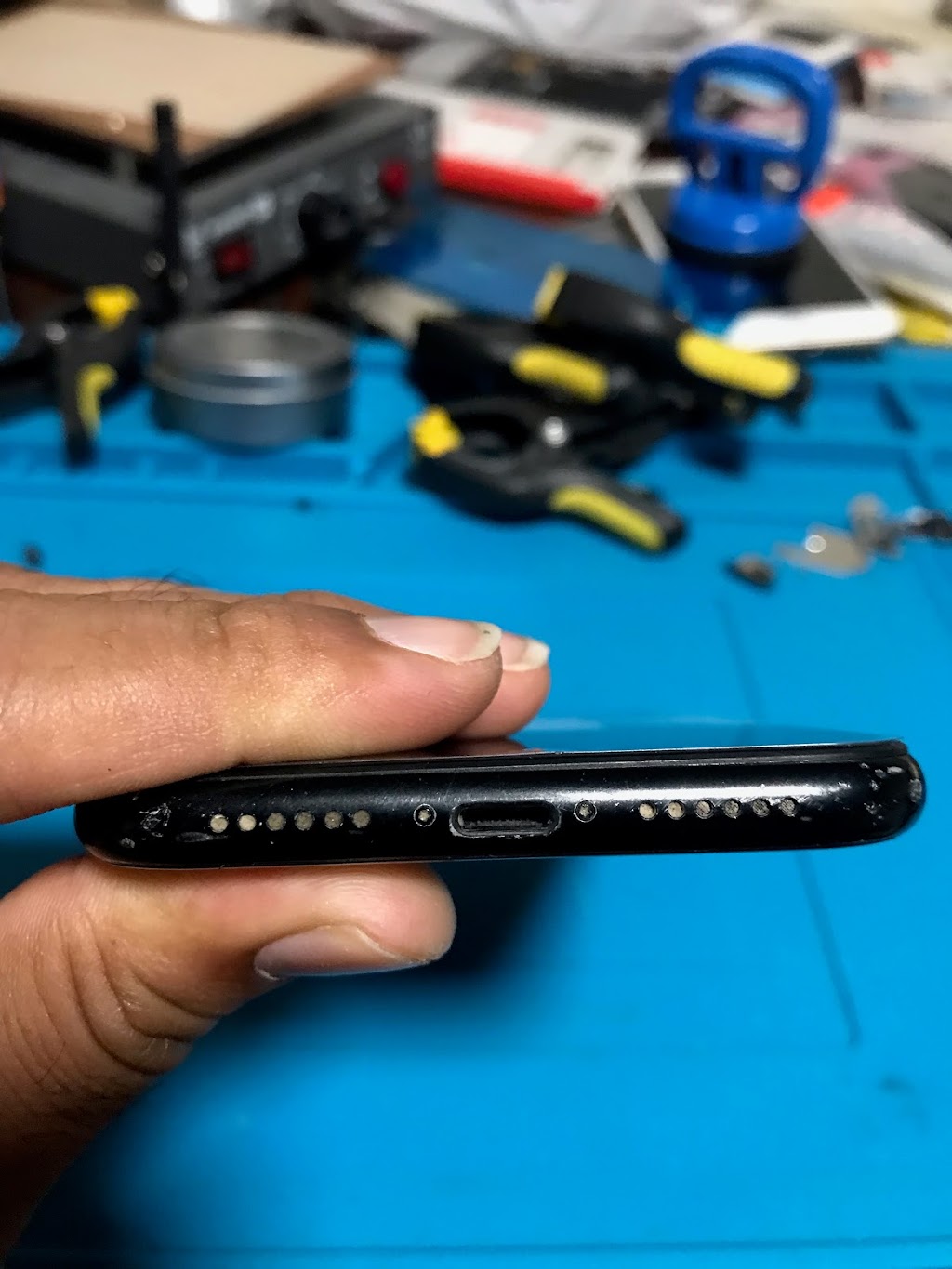 247 Cell Repairs - Vancouver # 1 Cell Phone Repair | 388 E 49th Ave, Vancouver, BC V5W 2G6, Canada | Phone: (250) 251-7862