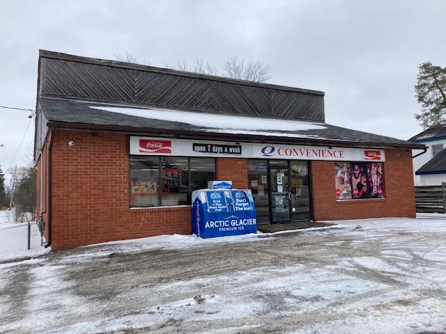 UPS Access Point | 84 Albert St S, Lindsay, ON K9V 3H6, Canada | Phone: (705) 878-0374