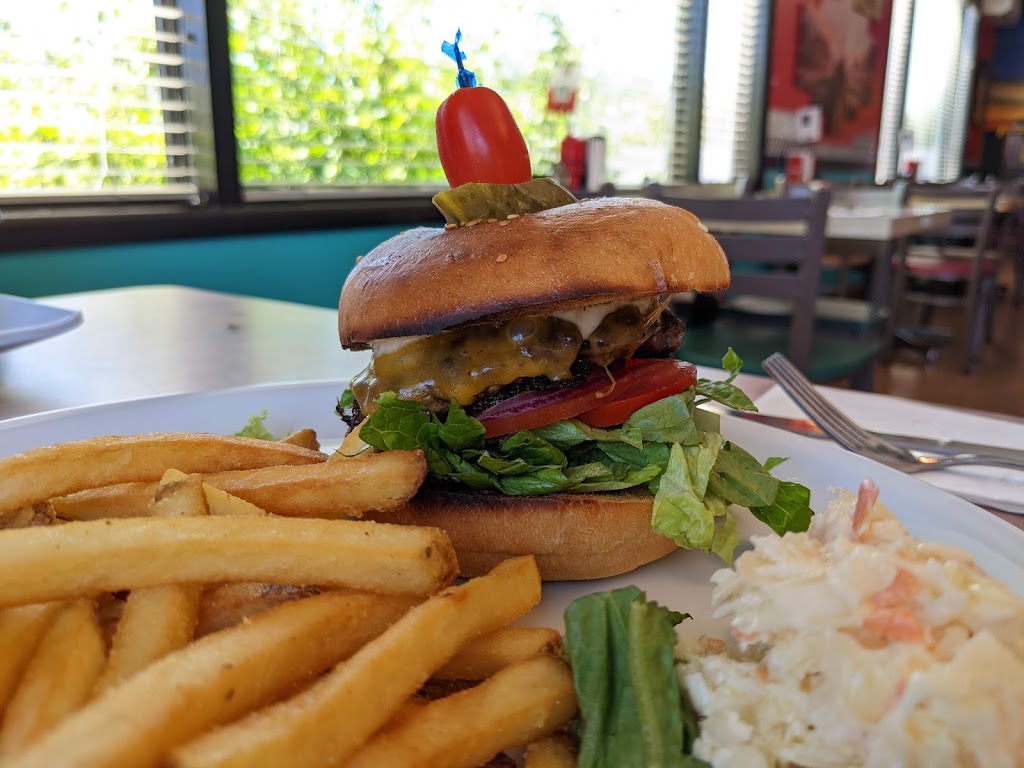 Restaurant Route 66 | 634 Main St, Shediac, NB E4P 2H3, Canada | Phone: (506) 233-0155