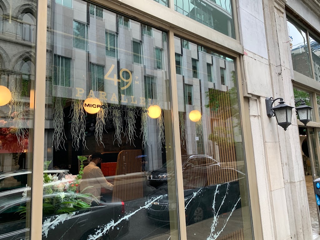 49th Parallel Cafe | 488 Rue McGill, Montréal, QC H2Y 2H2, Canada | Phone: (514) 788-5130