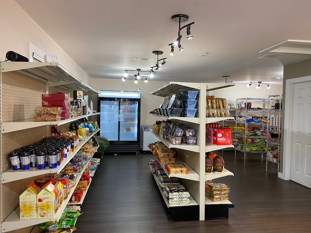 C&A Grocery Store | 548 Champlain St, Dieppe, NB E1A 1P4, Canada | Phone: (506) 386-5929