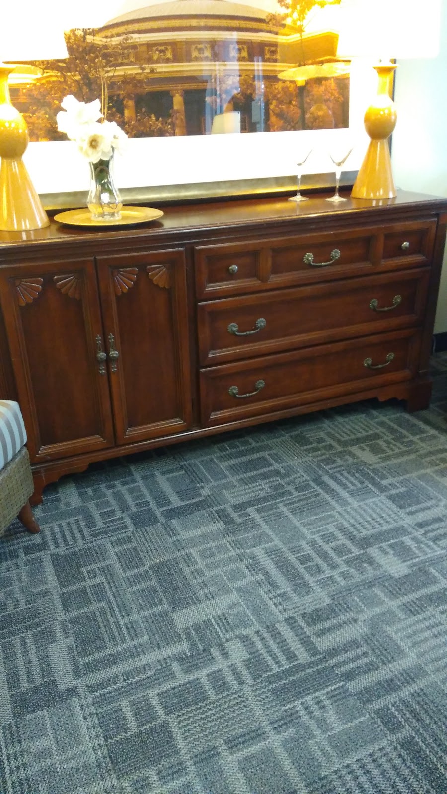 Royal Anne Liquidations Ltd. | 2130 S Service Rd W, Oakville, ON L6L 5N1, Canada | Phone: (905) 465-2268