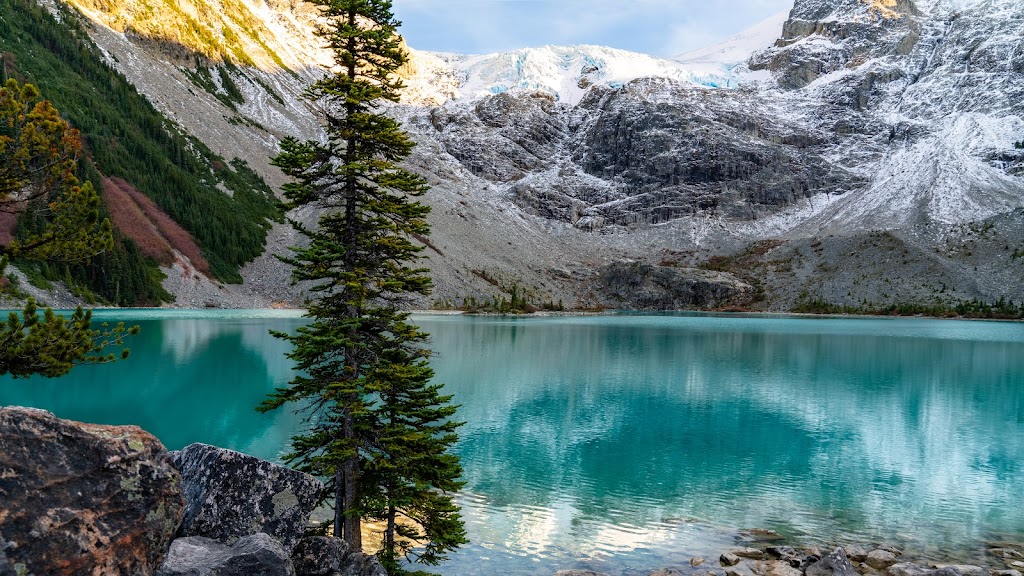 Joffre Lakes Provincial Park | Duffey Lake Rd, Mount Currie, BC V0N 2K0, Canada | Phone: (800) 689-9025