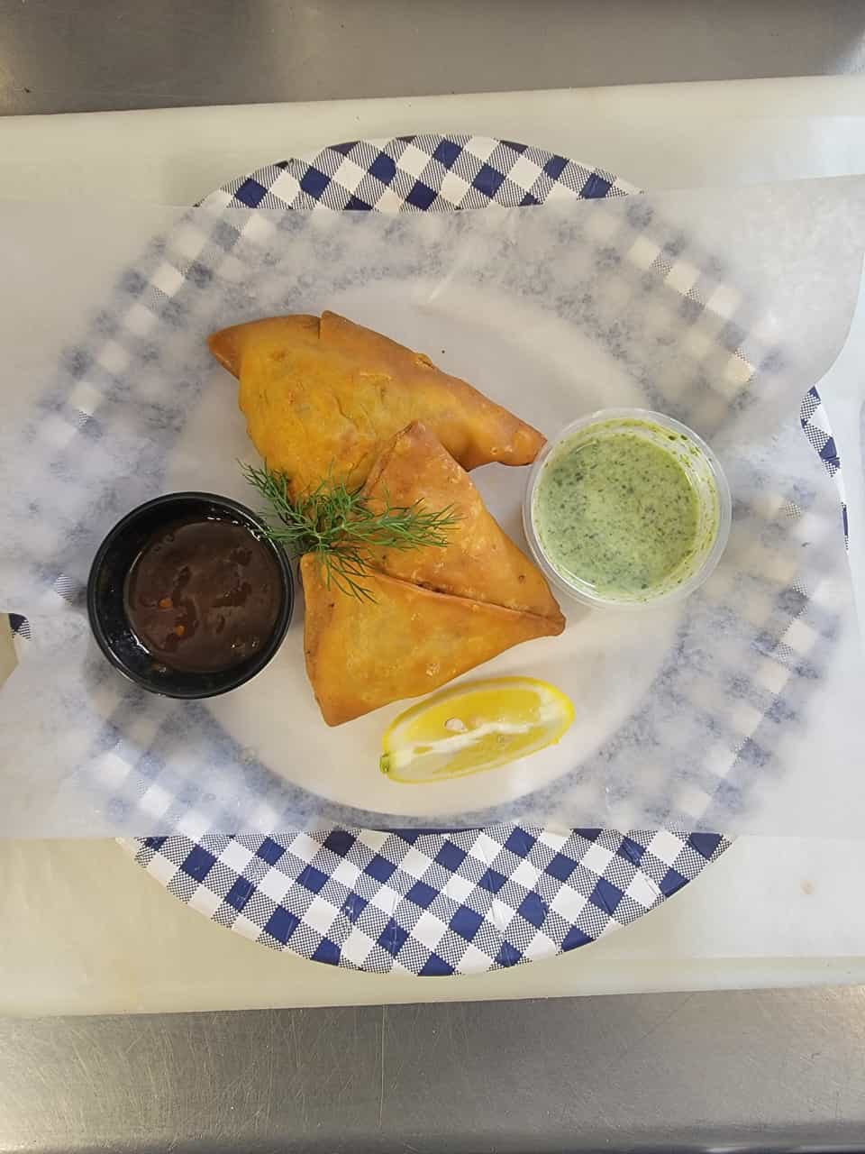foodie wheels | 693 Queen St, Port Perry, ON L9L 1K6, Canada | Phone: (905) 244-9580