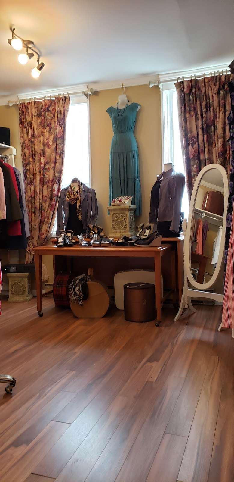 The Way We Were | 98 Main St S, Georgetown, ON L7G 3E4, Canada | Phone: (905) 702-7675