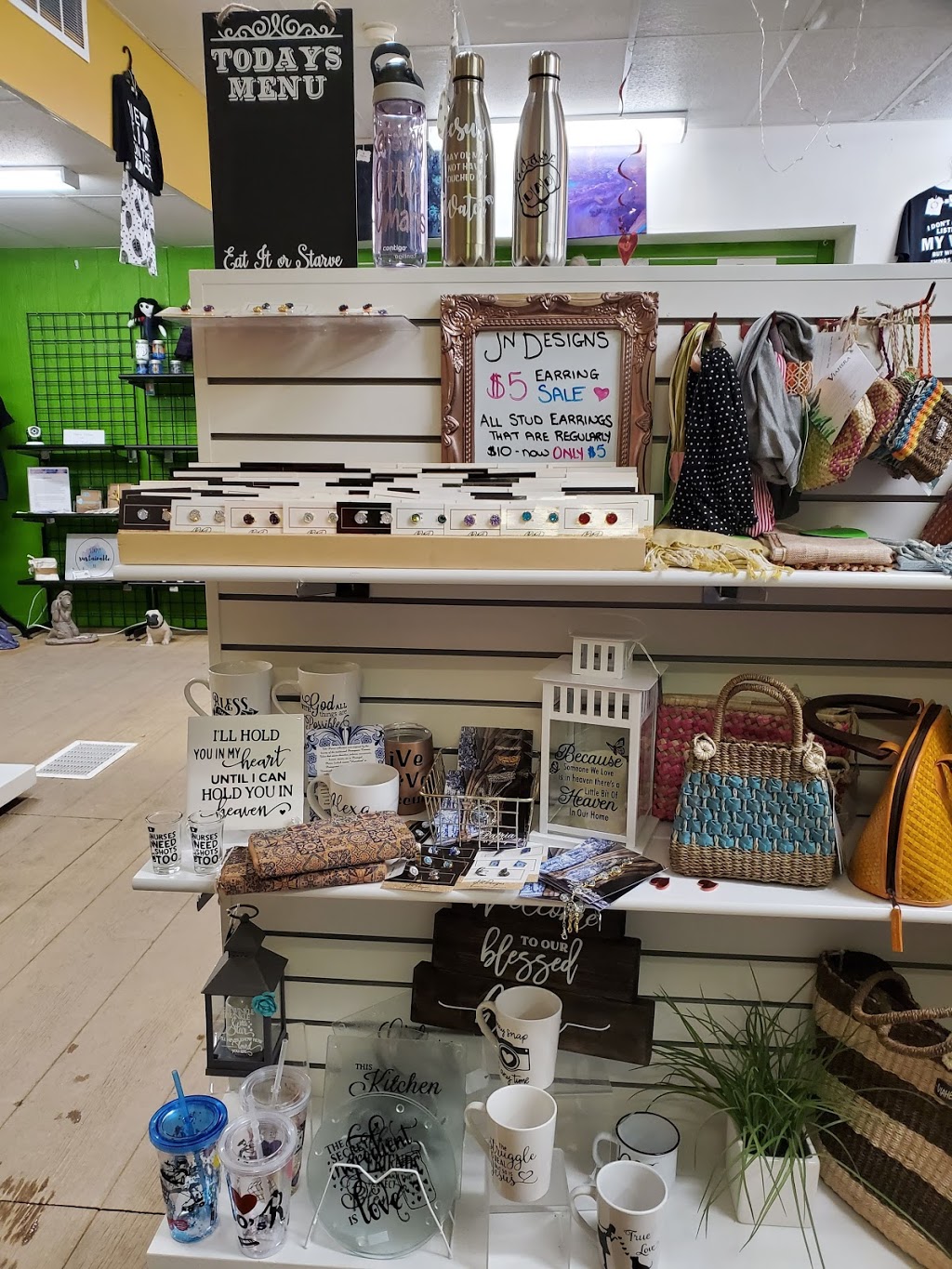 THE HOBNOBBER | 417 33rd Street West, Saskatoon, SK S7L 1T3, Canada | Phone: (306) 244-6767