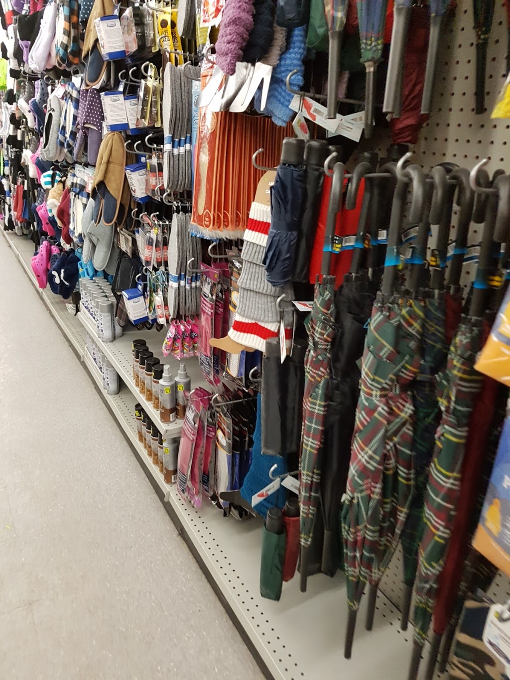 Dollarama | 1440 52 St NE Transcanada Mall, Calgary, AB T2A 4T8, Canada | Phone: (403) 273-3205