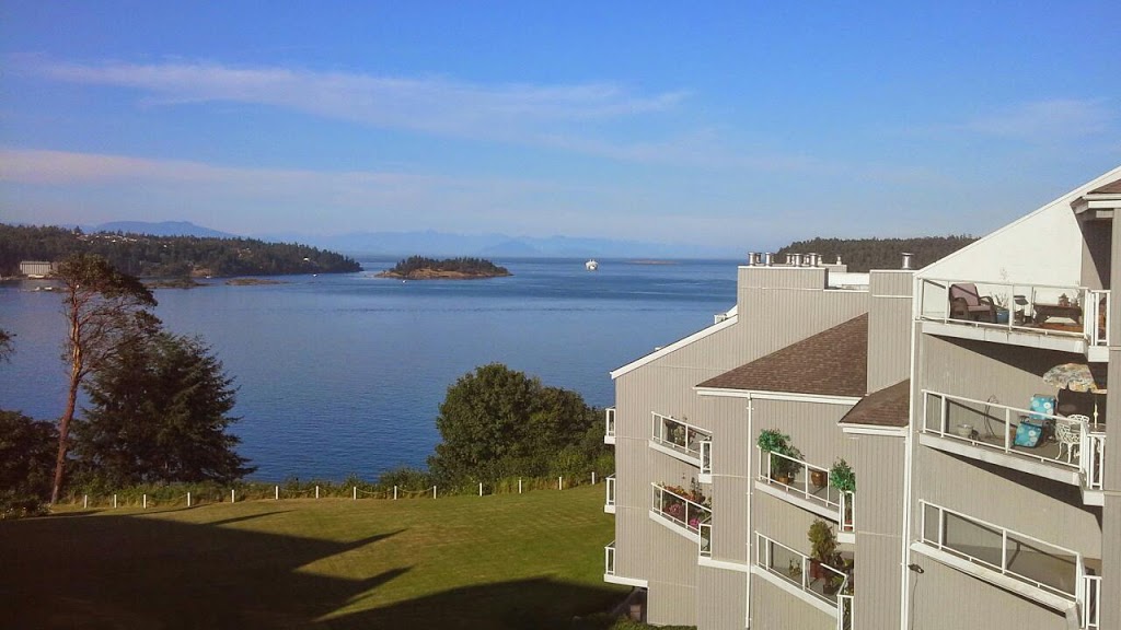 Seascape Manor | point of interest | 2562 Departure Bay Rd, Nanaimo, BC V9S 5P1, Canada | 2507580548 OR +1 250-758-0548
