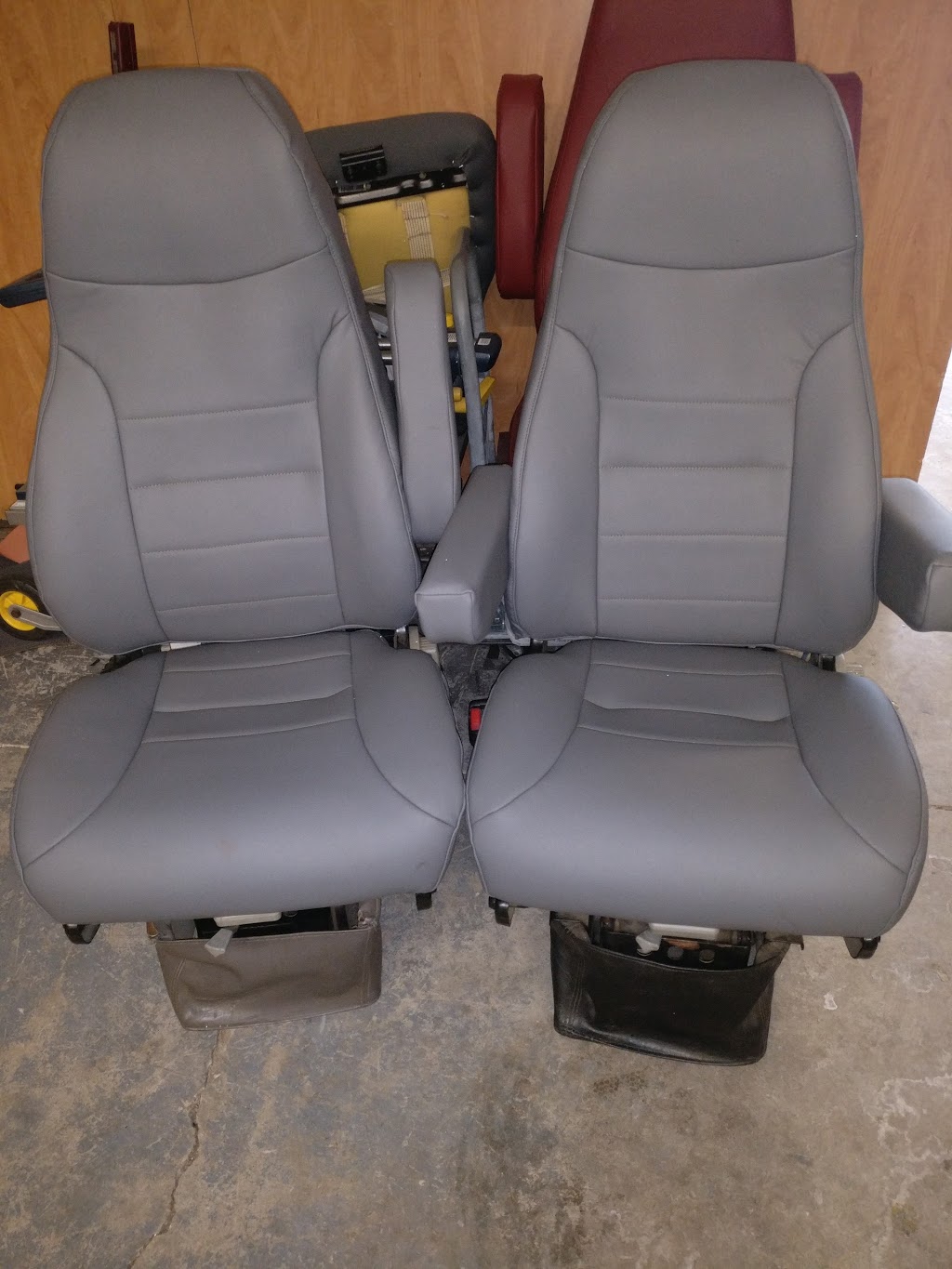 Sunnys Auto Vinyl & Class | 8550 Torbram Rd, Brampton, ON J4Y 0K7, Canada | Phone: (905) 791-0005
