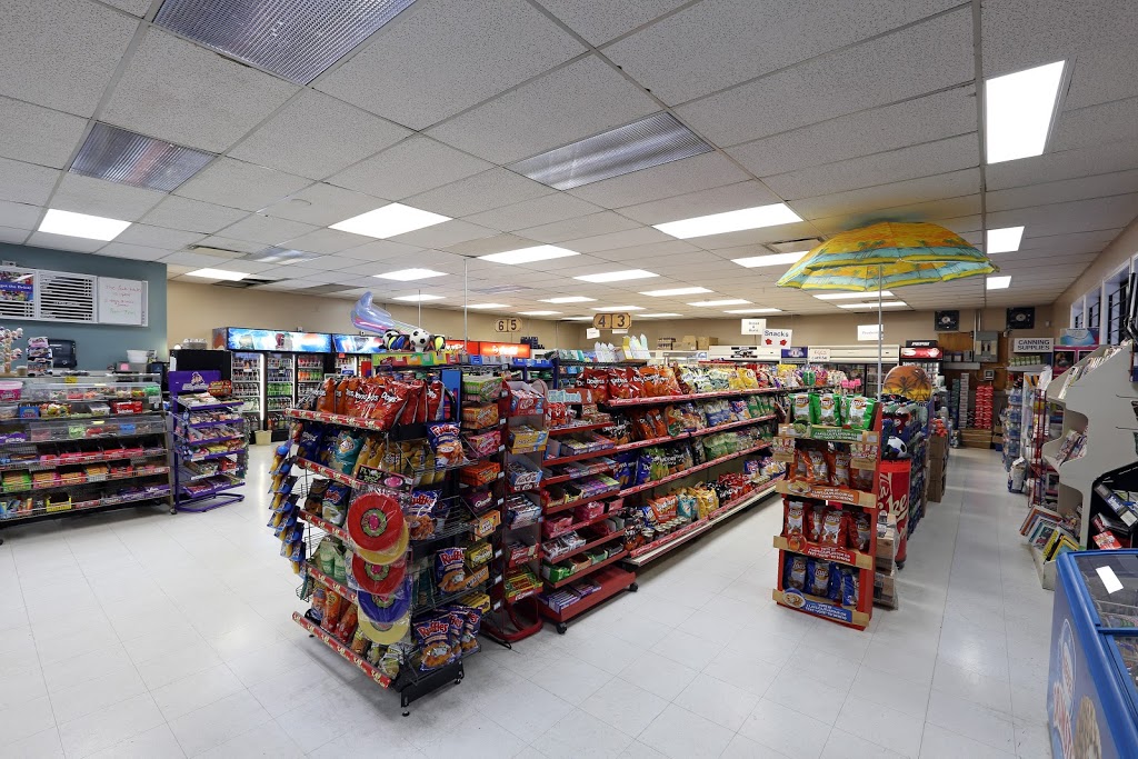 Race Trac Gas | 3191 Woodsdale Rd, Lake Country, BC V4V 1X7, Canada | Phone: (250) 766-4677