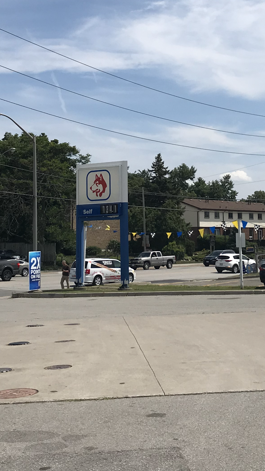 HUSKY | 432 Steeles Ave E, Milton, ON L9T 1Y5, Canada | Phone: (905) 876-1054