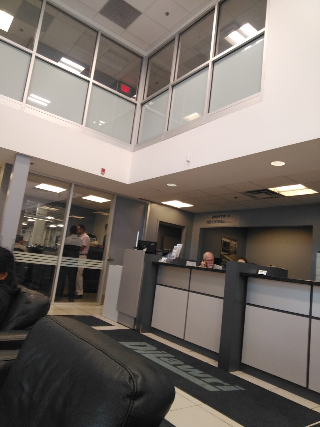 Hyundai On Hunt Club | 390 W Hunt Club Rd, Nepean, ON K2E 1A5, Canada | Phone: (613) 688-3600