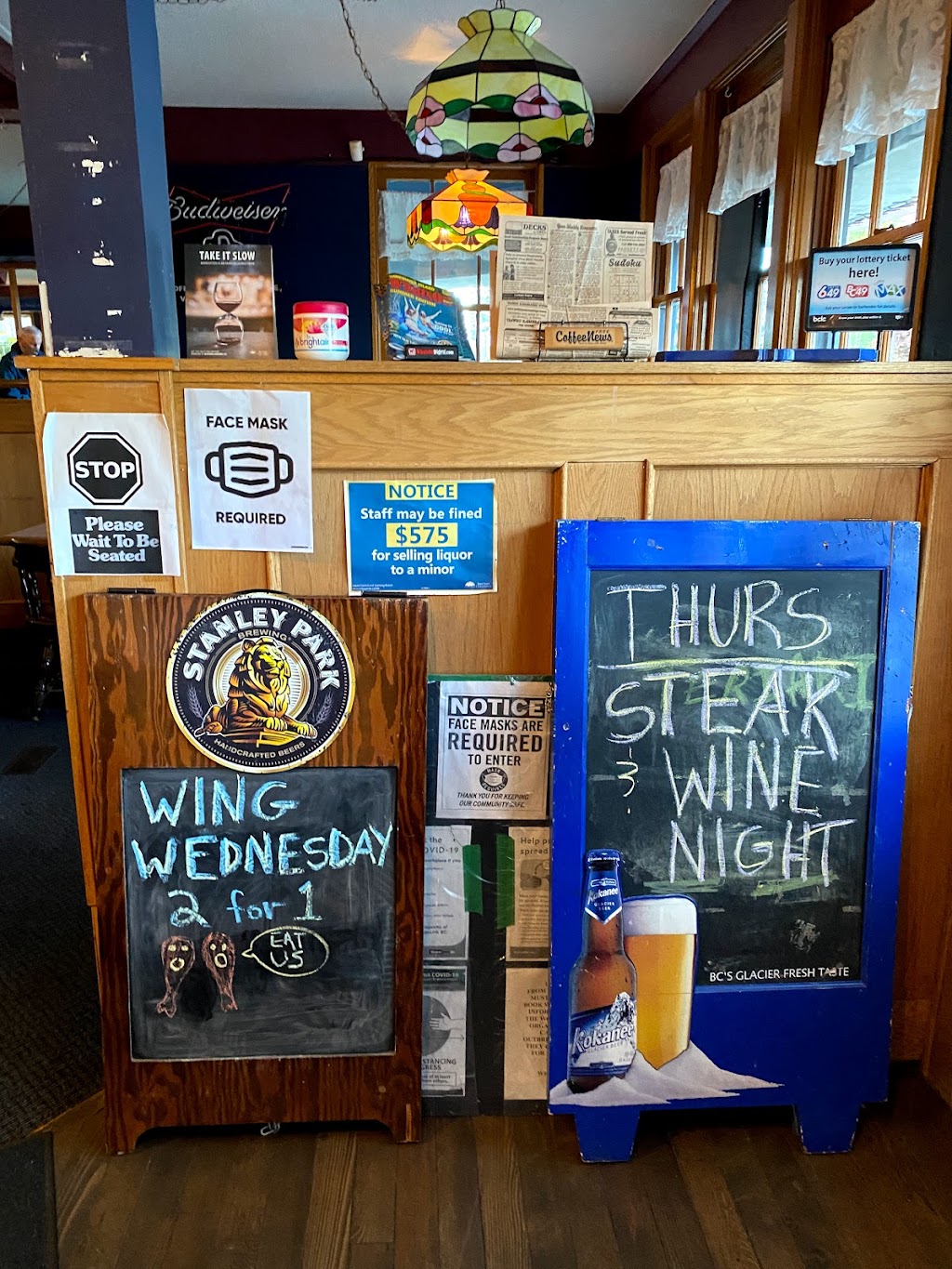 The Shoe Pub | 9576 Chemainus Rd, Chemainus, BC V0R 1K5, Canada | Phone: (250) 416-0411