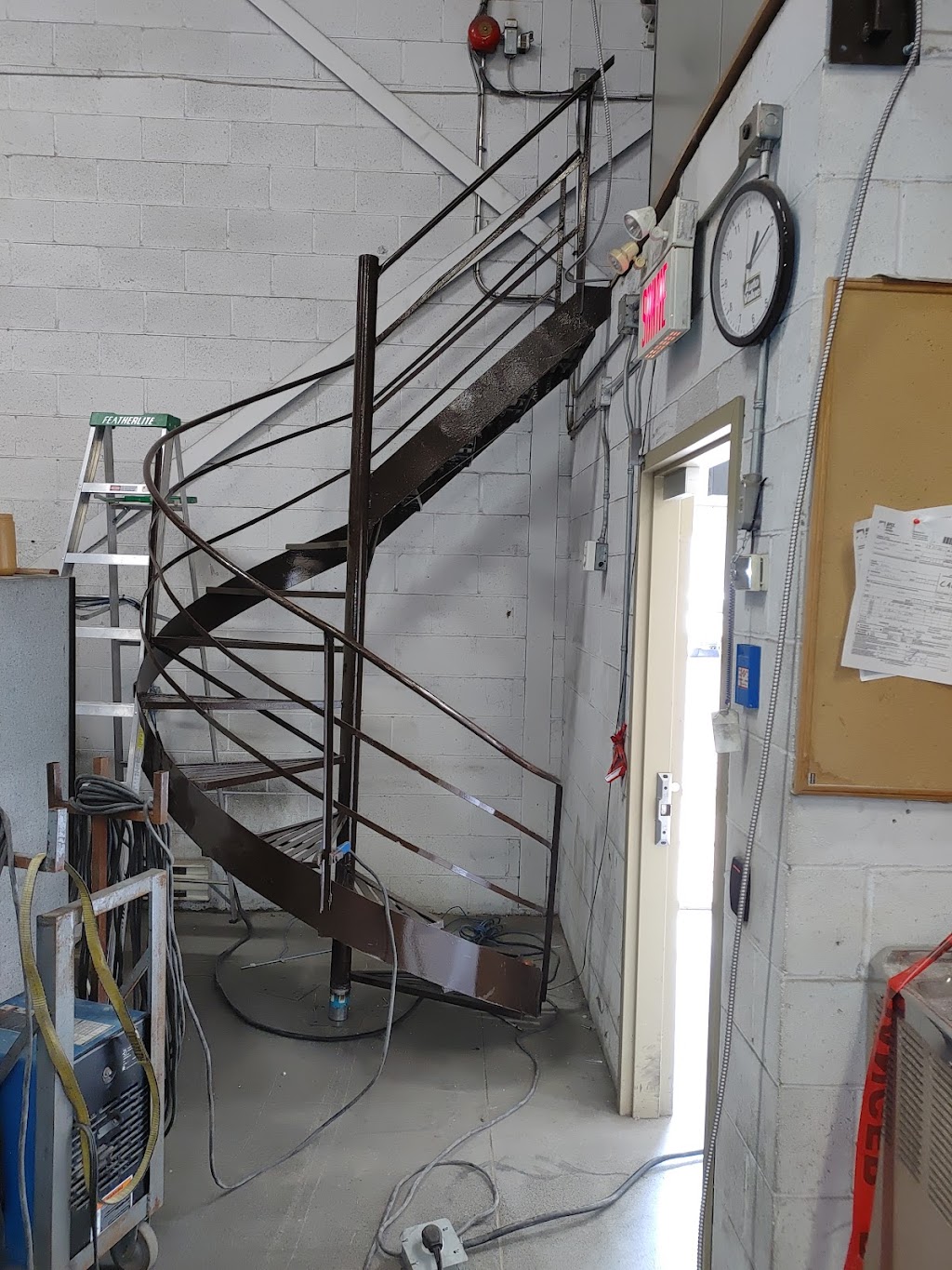 Del-rack | 6 Rue Buisson, Laval, QC H7A 4C2, Canada | Phone: (514) 781-4336