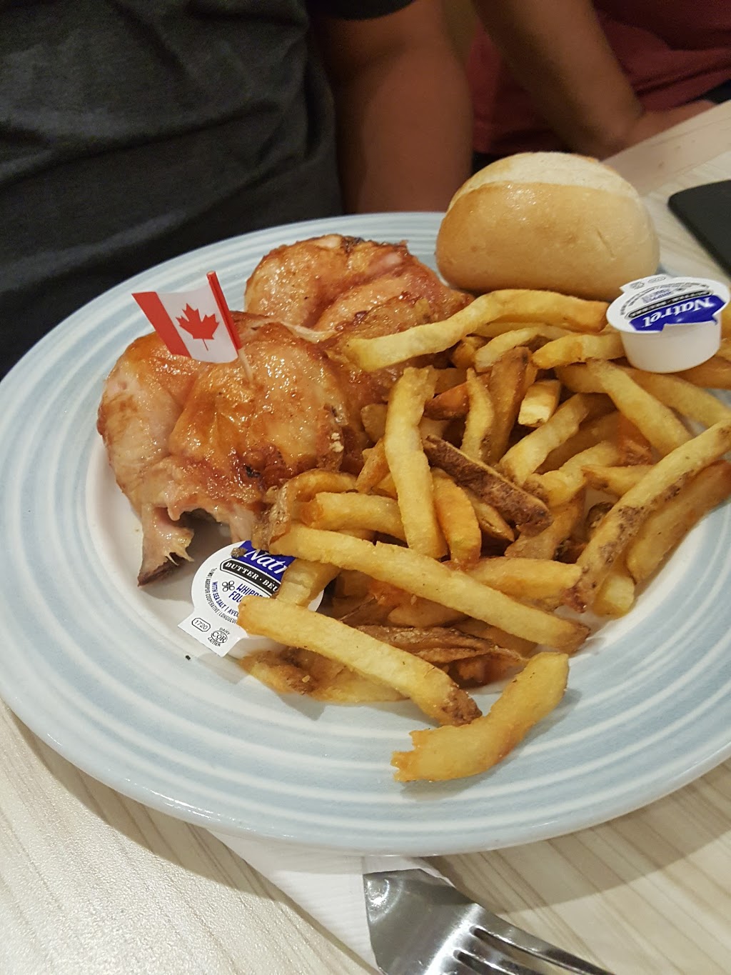 Swiss Chalet | 830 Niagara St, Welland, ON L3C 1M3, Canada | Phone: (905) 735-4040