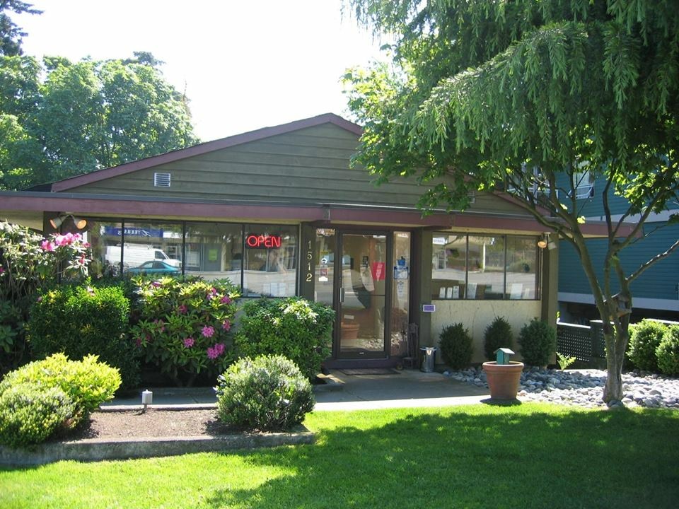 Huff Animal Hospital | 1512 56 St, Delta, BC V4L 2A8, Canada | Phone: (604) 943-1124