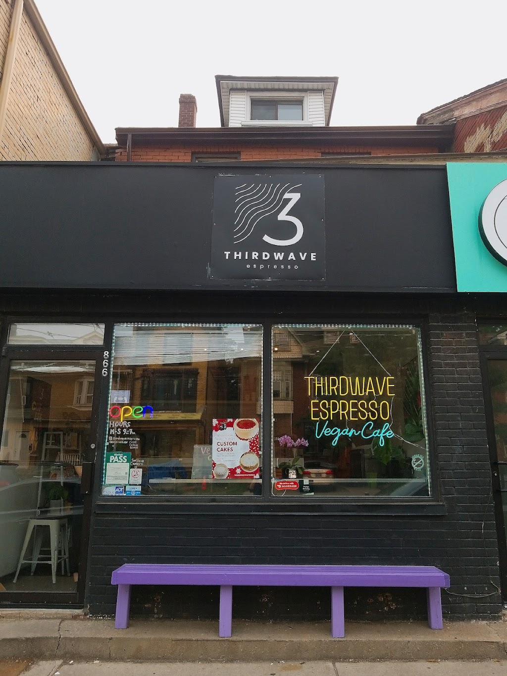 Thirdwave Espresso | 866 Bathurst St, Toronto, ON M5R 3G3, Canada | Phone: (416) 901-6731