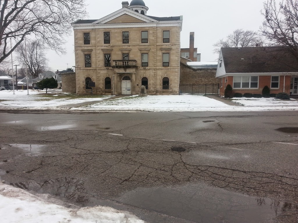 Chatham Jail | 17 Seventh St, Chatham, ON N7M 4J9, Canada | Phone: (519) 352-0150