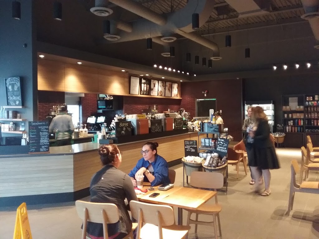 Starbucks | 17285 Leslie St, Newmarket, ON L3Y 0A4, Canada | Phone: (289) 338-2603