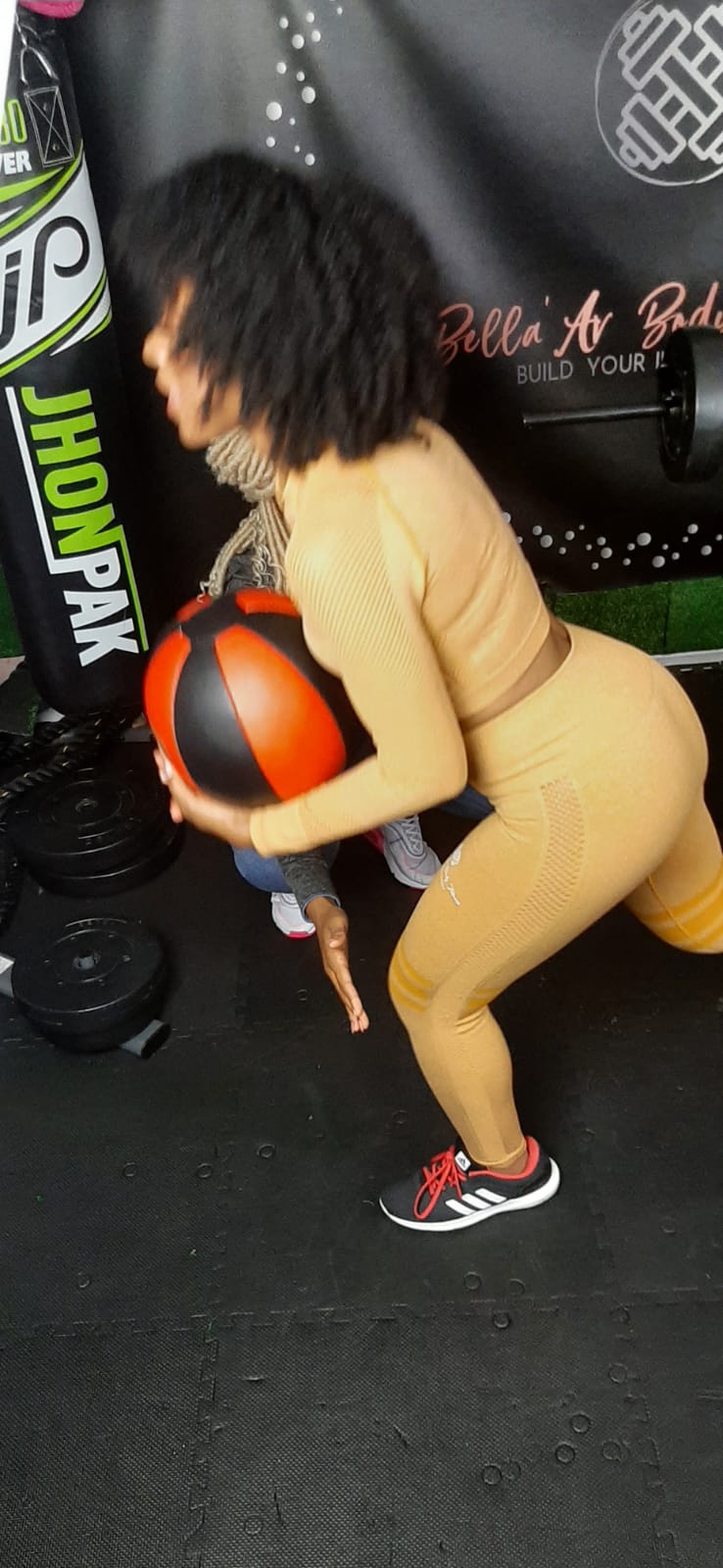 Bella Av Body Fitness | 90 Kennedy Rd S, Brampton, ON L6Z 0H2, Canada | Phone: (416) 899-4635