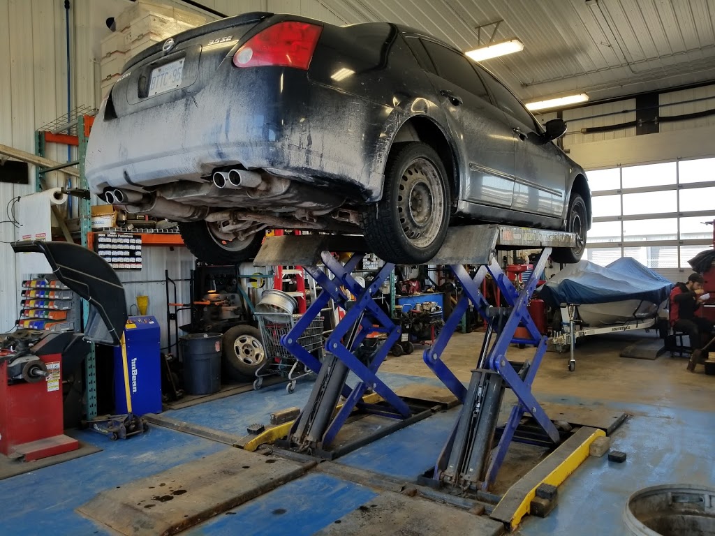 Embrun Auto Tech | 140 Bay St, Embrun, ON K0A 1W1, Canada | Phone: (613) 443-1000