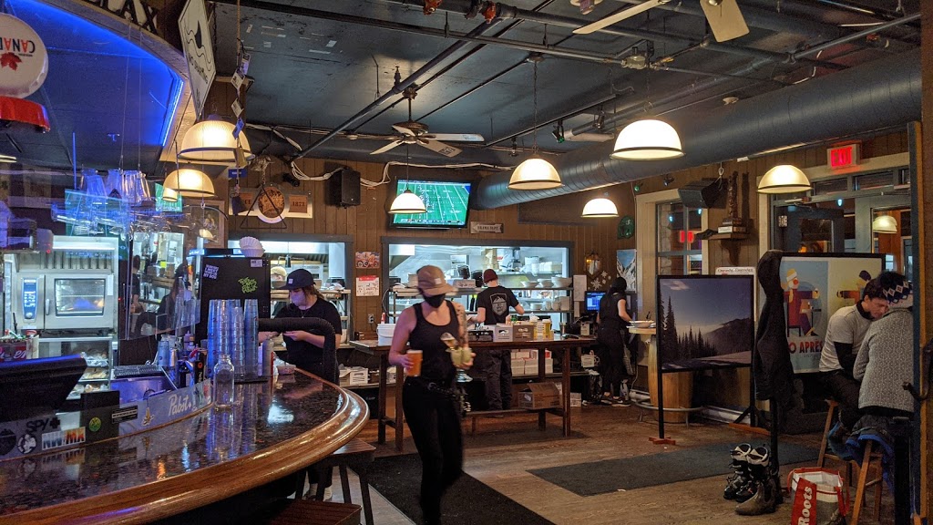 Bottoms Bar & Grill | 3160 Creekside Way, Sun Peaks, BC V0E 5N0, Canada | Phone: (250) 578-0013