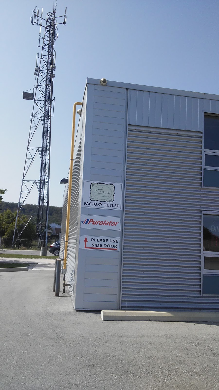 Community Living - Grimsby Lincoln & West Lincoln | 191 S Service Rd, Grimsby, ON L3M 4H6, Canada | Phone: (905) 563-4115