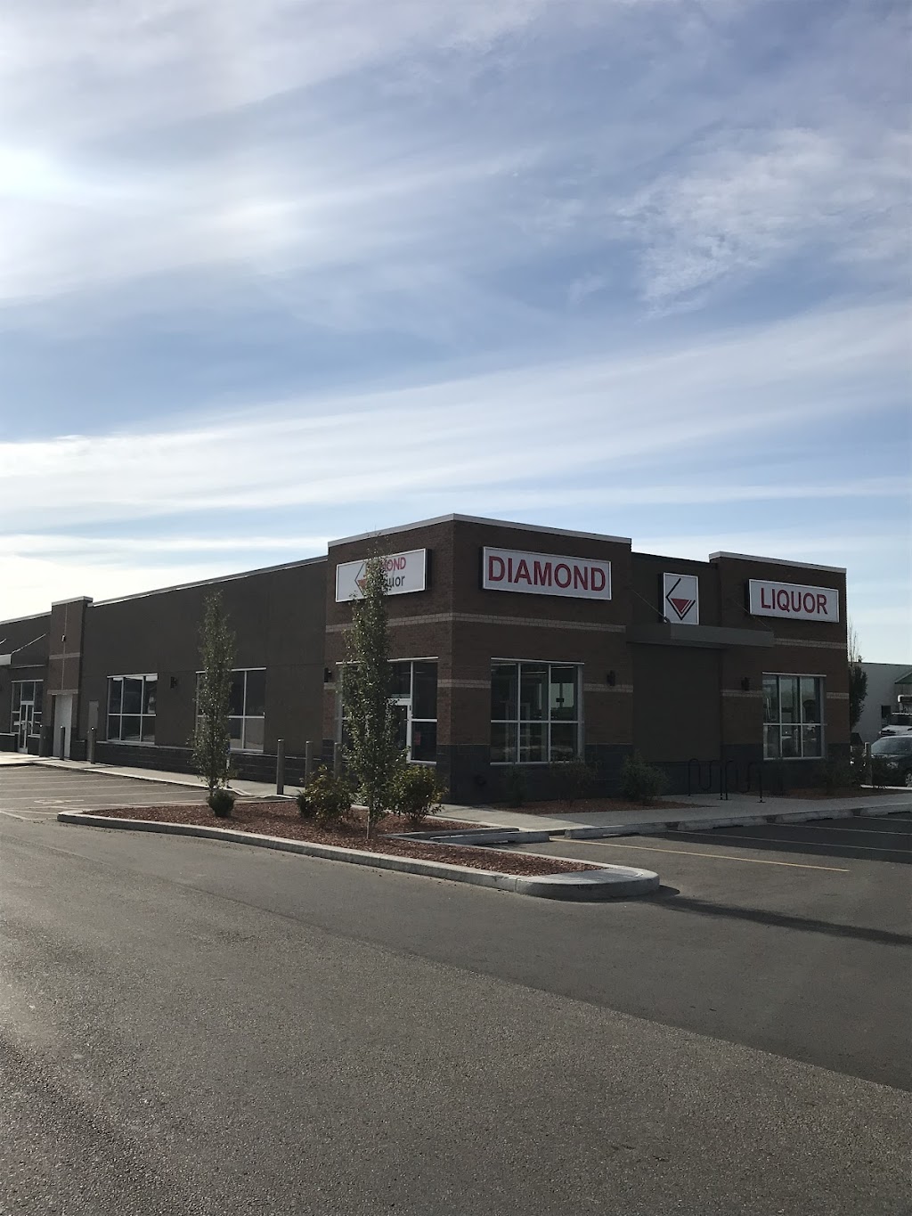 Diamond Liquor Blackfalds | 6017 Parkwood Rd #300, Blackfalds, AB T0M 0J0, Canada | Phone: (587) 621-0423