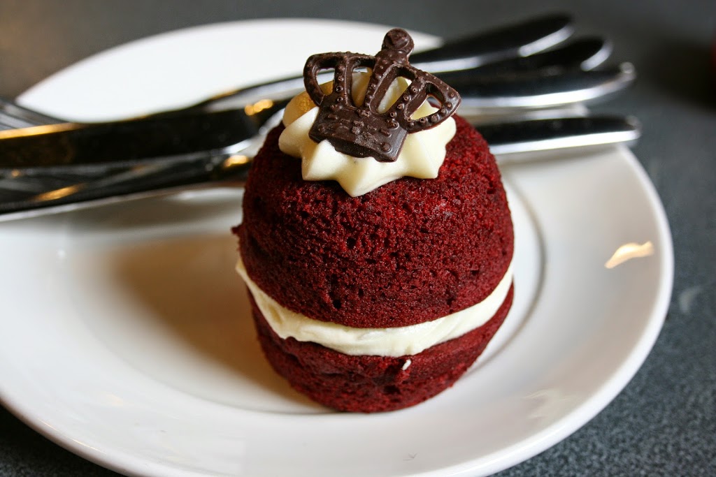 Bread & Roses Bakery | 323 St Laurent Blvd, Ottawa, ON K1K 2Z5, Canada | Phone: (613) 745-2087