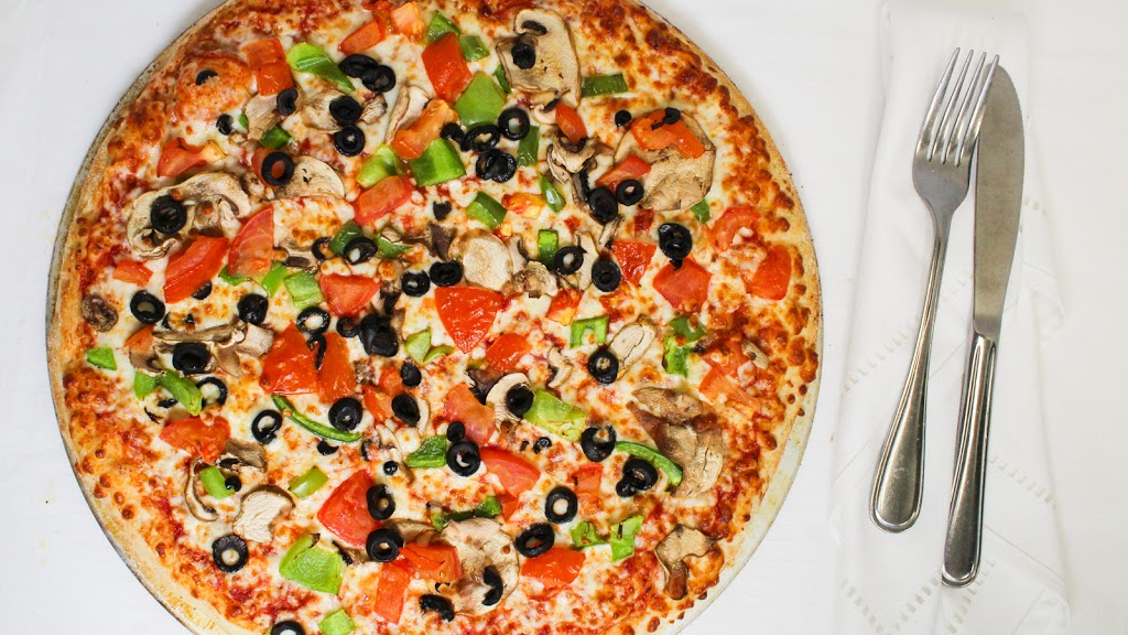 Ginos Pizza | 1550 S Gateway Rd, Mississauga, ON L4W 5K3, Canada | Phone: (905) 625-8200