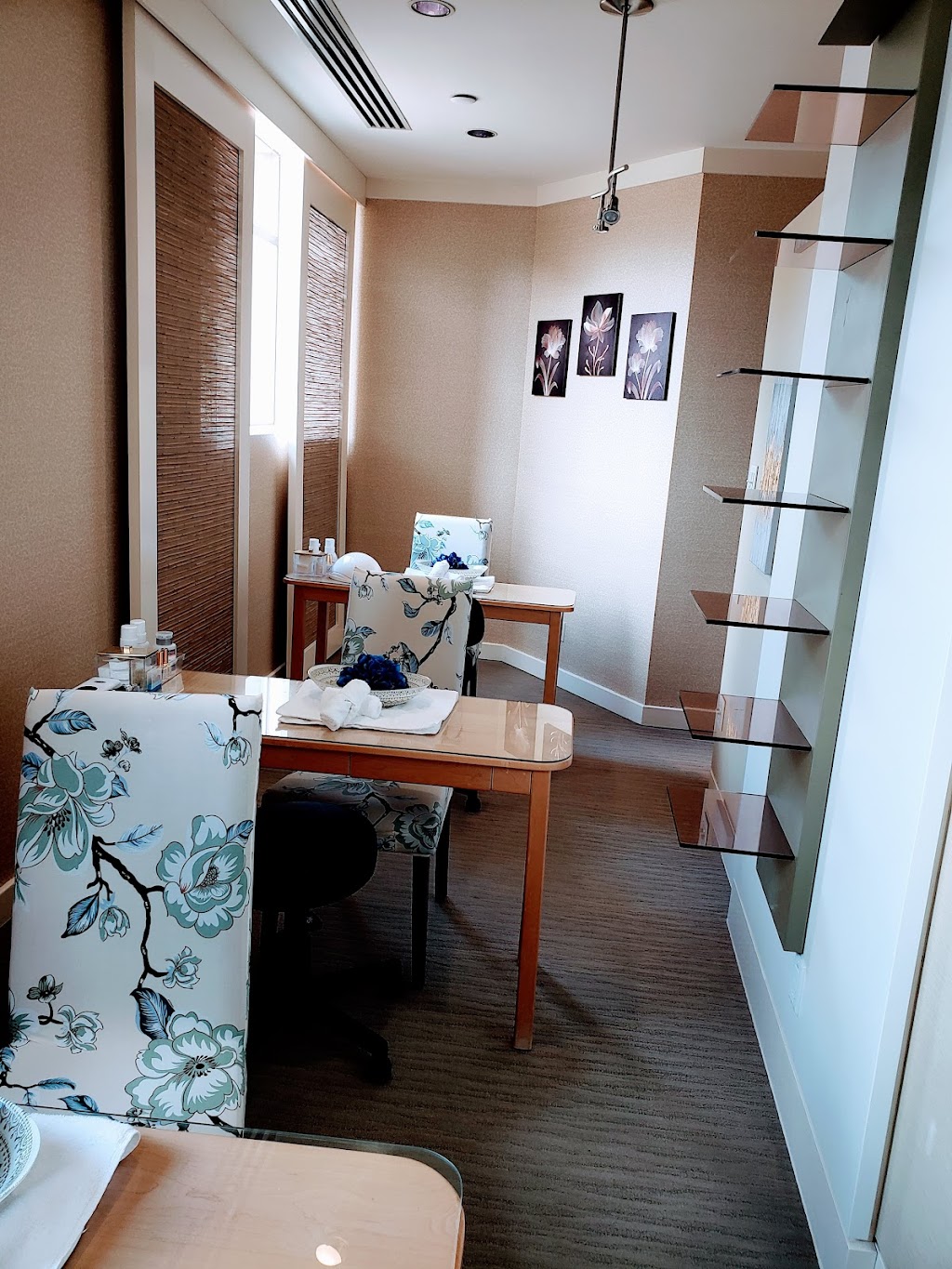 Damara Day Spa @ Delta Ocean Pointe Resort Victoria | 100 Harbour Rd, Victoria, BC V9A 0G1, Canada | Phone: (250) 360-5858