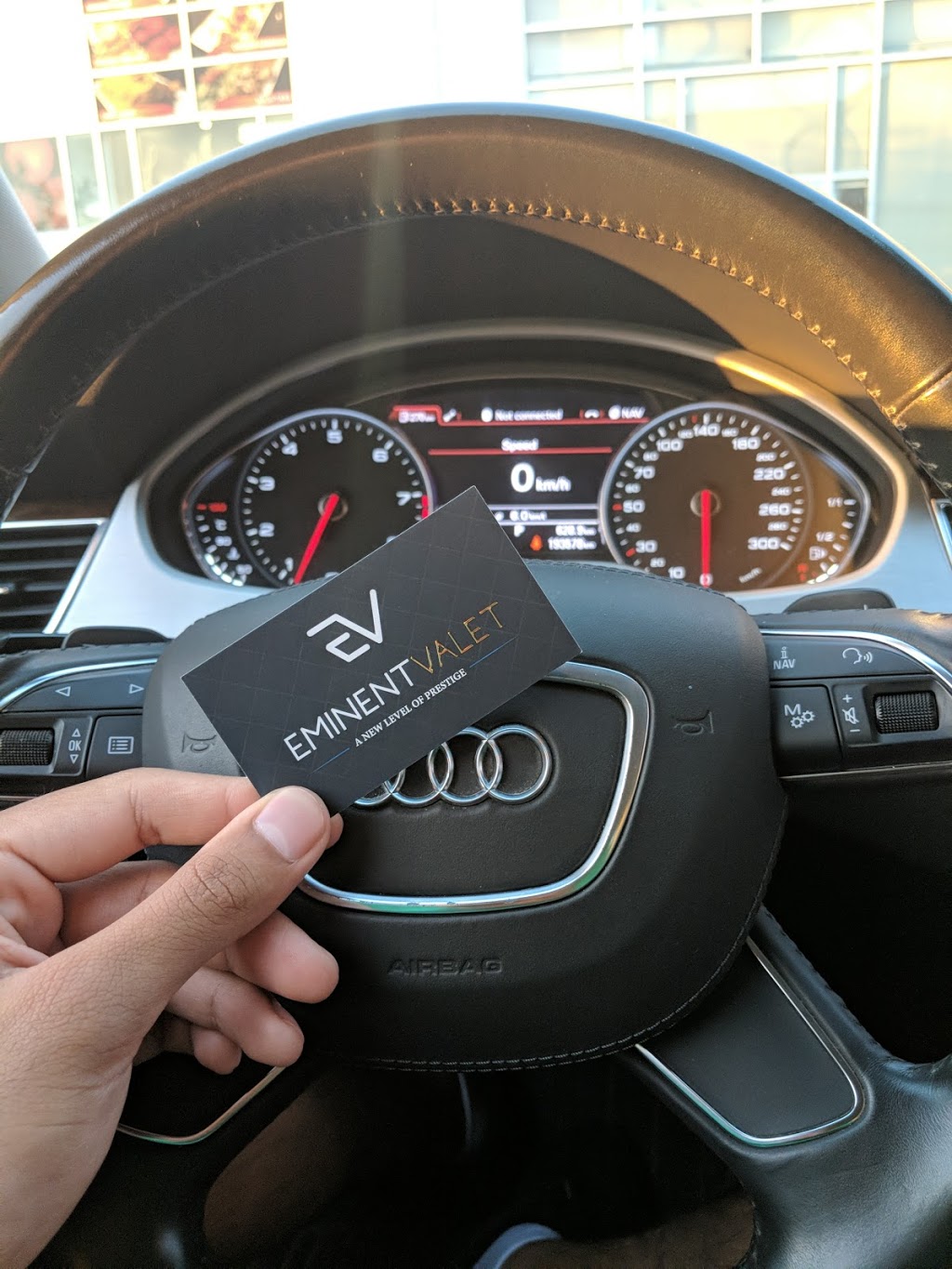Eminent Valet | 6410 Kestrel Rd, Mississauga, ON L5T 1Z8, Canada | Phone: (416) 887-7155