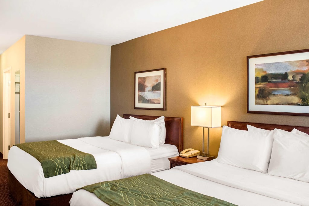Comfort Inn | 560 Bedford Hwy, Halifax, NS B3M 2L8, Canada | Phone: (902) 443-0303