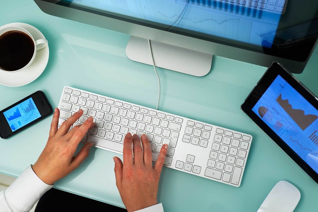 Cleverly Named Solutions | 93 Marc Blvd, Welland, ON L3B 5V2, Canada | Phone: (905) 324-0645