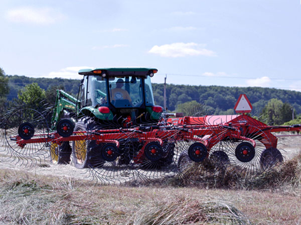 Halton Hay | 5274 Derry Rd, Burlington, ON L7M 0R6, Canada | Phone: (905) 875-7006