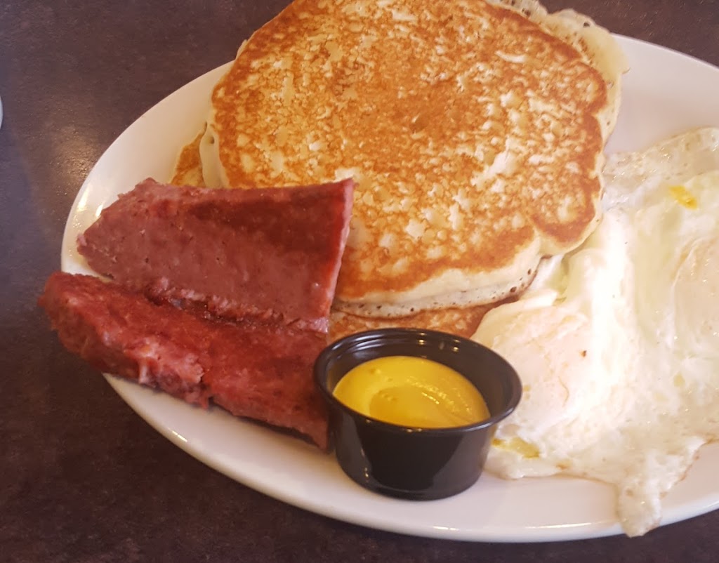 Rivers Restaurant | 2073 Clearbrook Rd, Abbotsford, BC V2T 2X1, Canada | Phone: (604) 859-5218