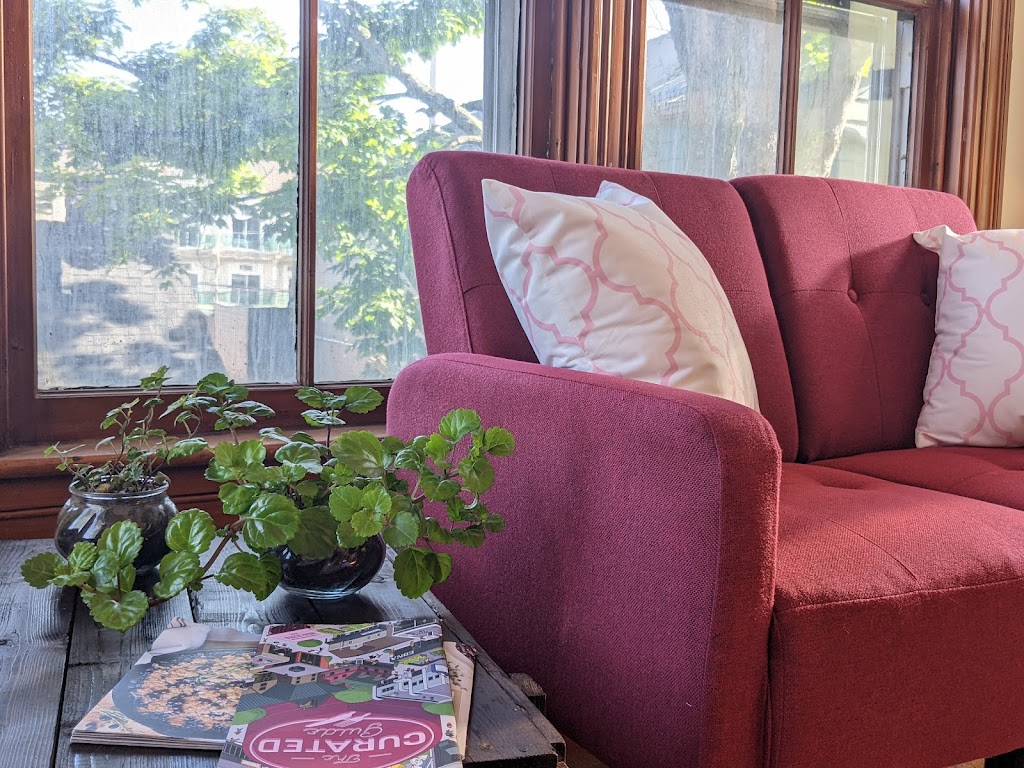 Pink Flamingo: Wolfville Accommodations | 5 Locust Ave, Wolfville, NS B4P 2E9, Canada | Phone: (902) 580-5395