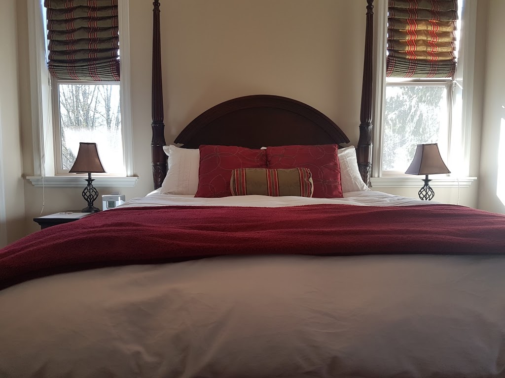 Mt. Woodside Bed & Breakfast | 2215 Lougheed Hwy, Agassiz, BC V0M 1A1, Canada | Phone: (604) 796-0292